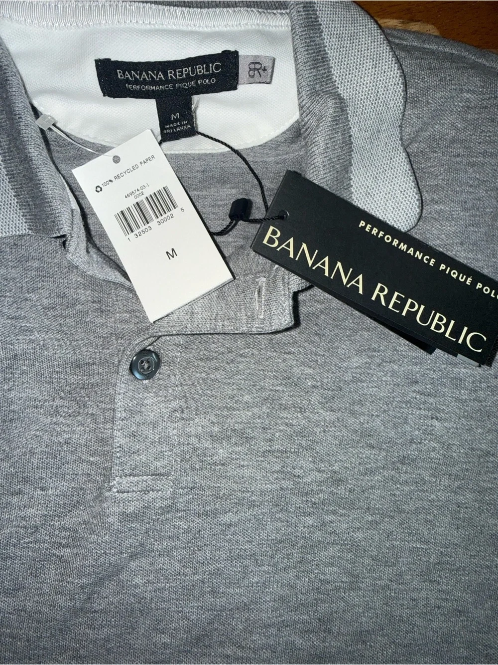 Banana Republic performance knit Polo shirt, color light Grey, Size M G7